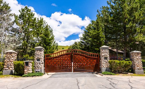 Land in Salt Lake City, Utah, United States 1