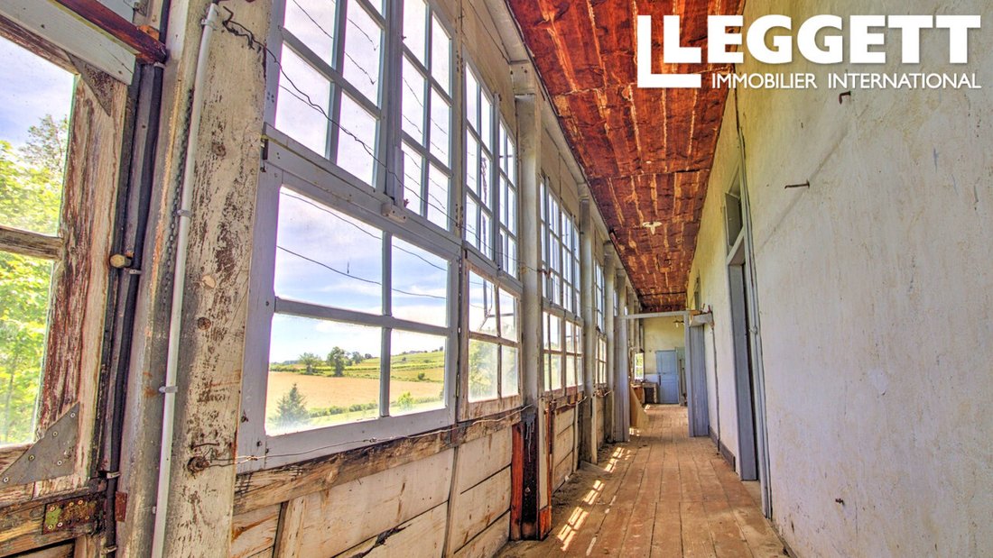 Le Rêve Endormi: A Slumbering Château Awaits Its Renaissance in Jurançon’s Golden Hills - 5