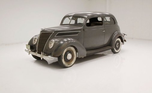 Barn Find/Complete Car/221ci Flathead V8/Solid Underpinnings/3-Speed Manual in Morgantown, United States 1