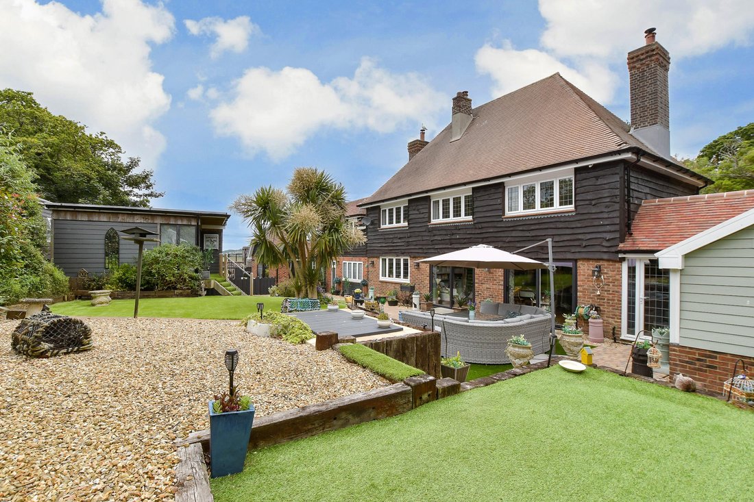 House in Bembridge, England 2 - 14406100