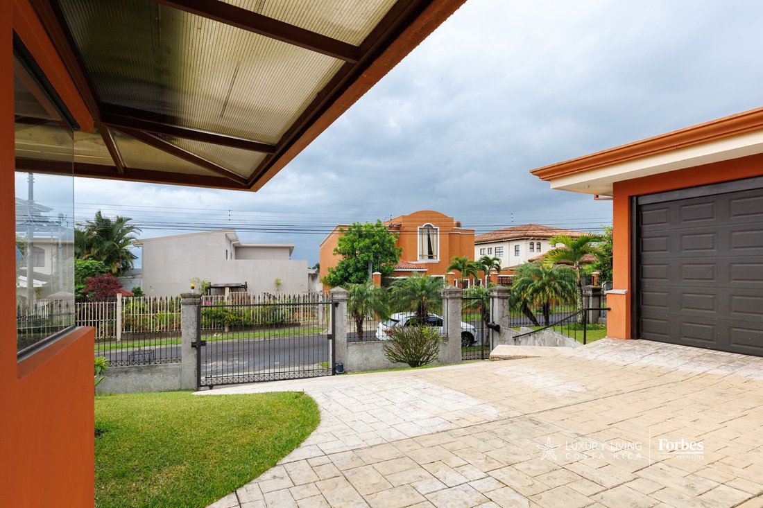 House in Granadilla, San José Province, Costa Rica 2 - 14413939