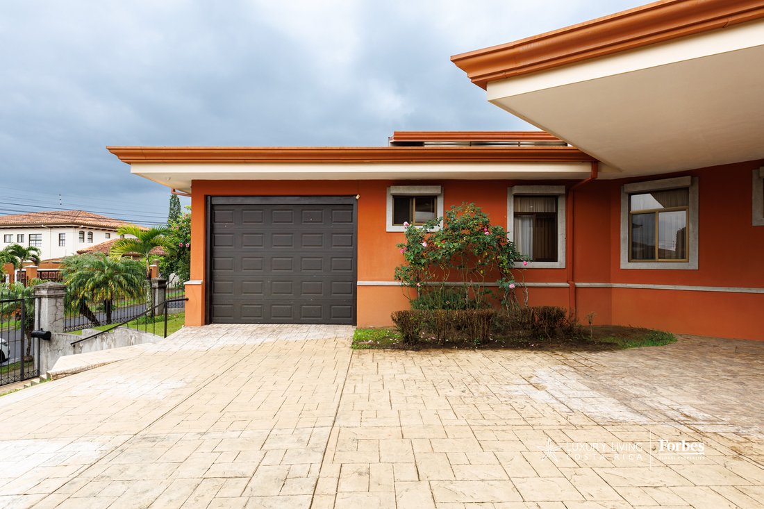 House in Granadilla, San José Province, Costa Rica 1 - 14413939