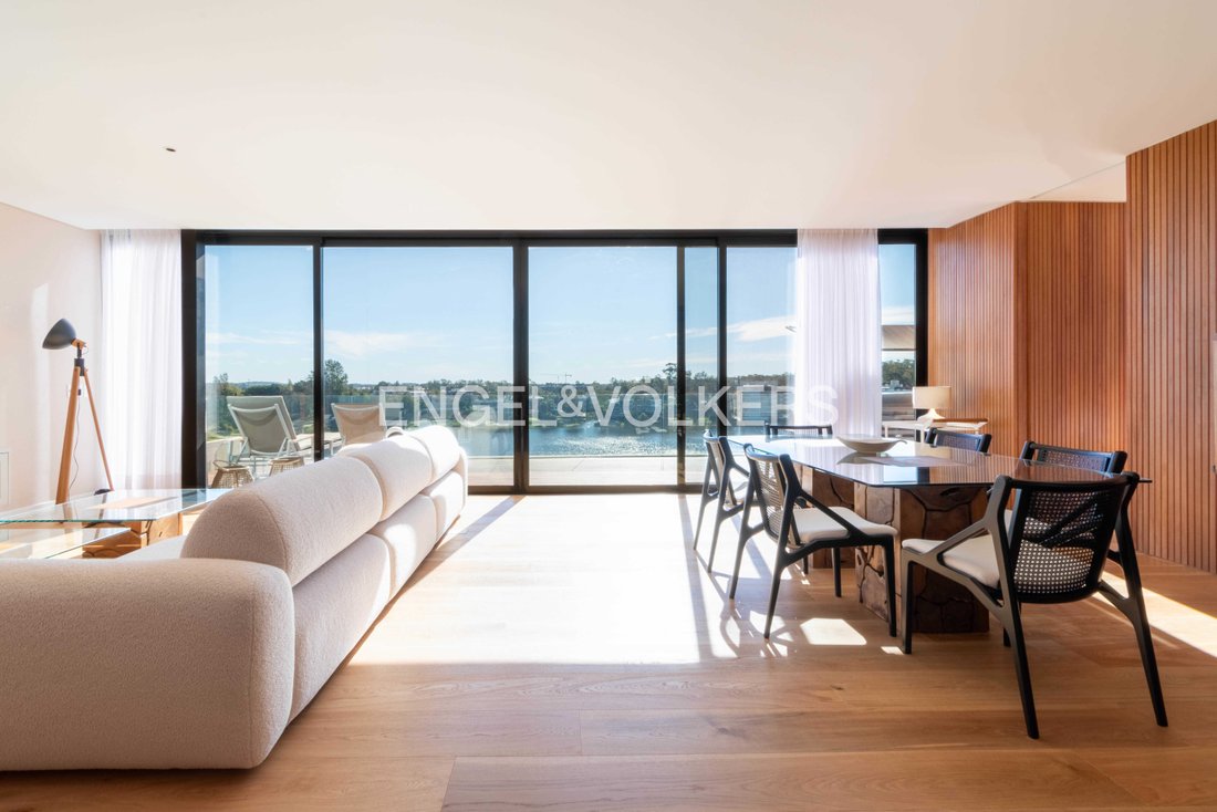 Apartment in Montevideo, Departamento de Montevideo, Uruguay 2 - 14413947
