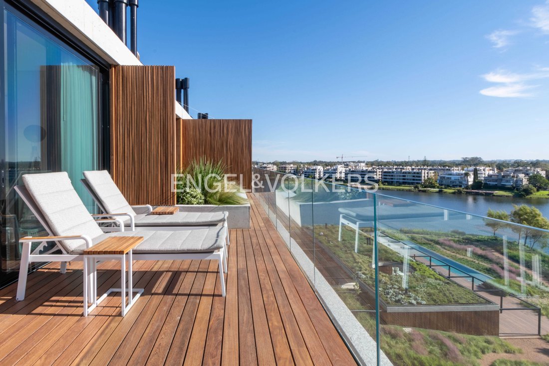 Apartment in Montevideo, Departamento de Montevideo, Uruguay 1 - 14413947