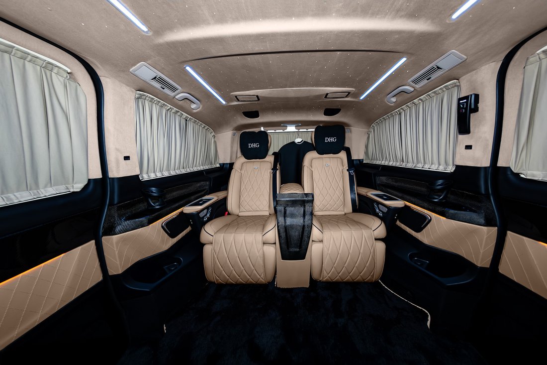 Limousine in Mount Laurel Township, New Jersey, United States 5 - 14413944