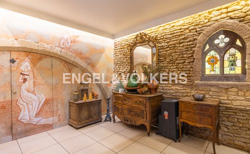 Calvados 19th Century Chateau In Perfect Condition