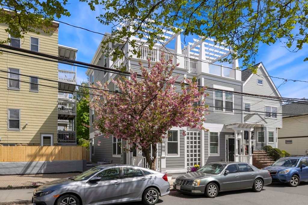 Condo in Somerville, Massachusetts, United States 3 - 14414309