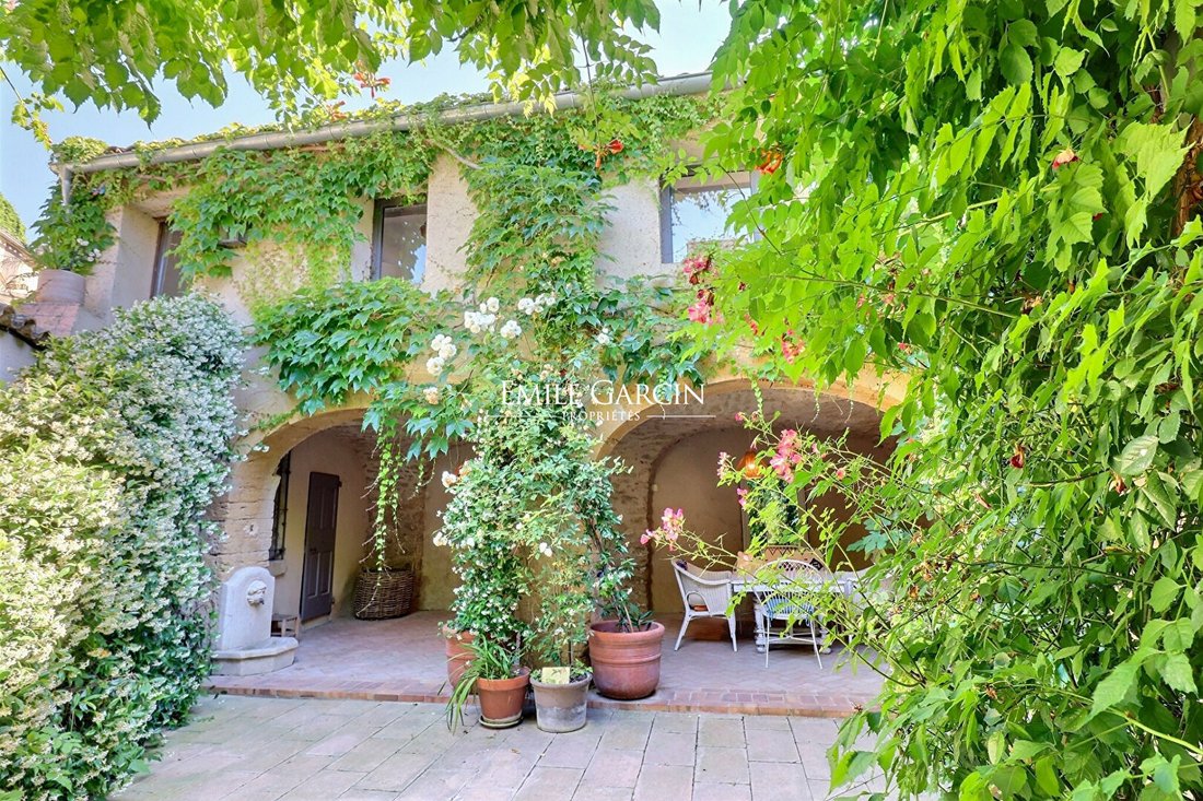 Villa in Lourmarin, Provence-Alpes-Côte d'Azur, France 3 - 11629764