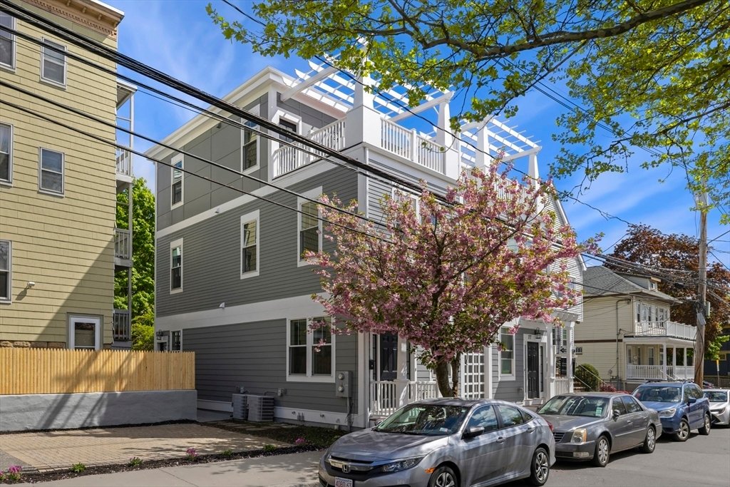 Condo in Somerville, Massachusetts, United States 2 - 14414309