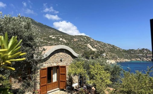 Villa in Cala Spalmatoio, Tuscany, Italy 1