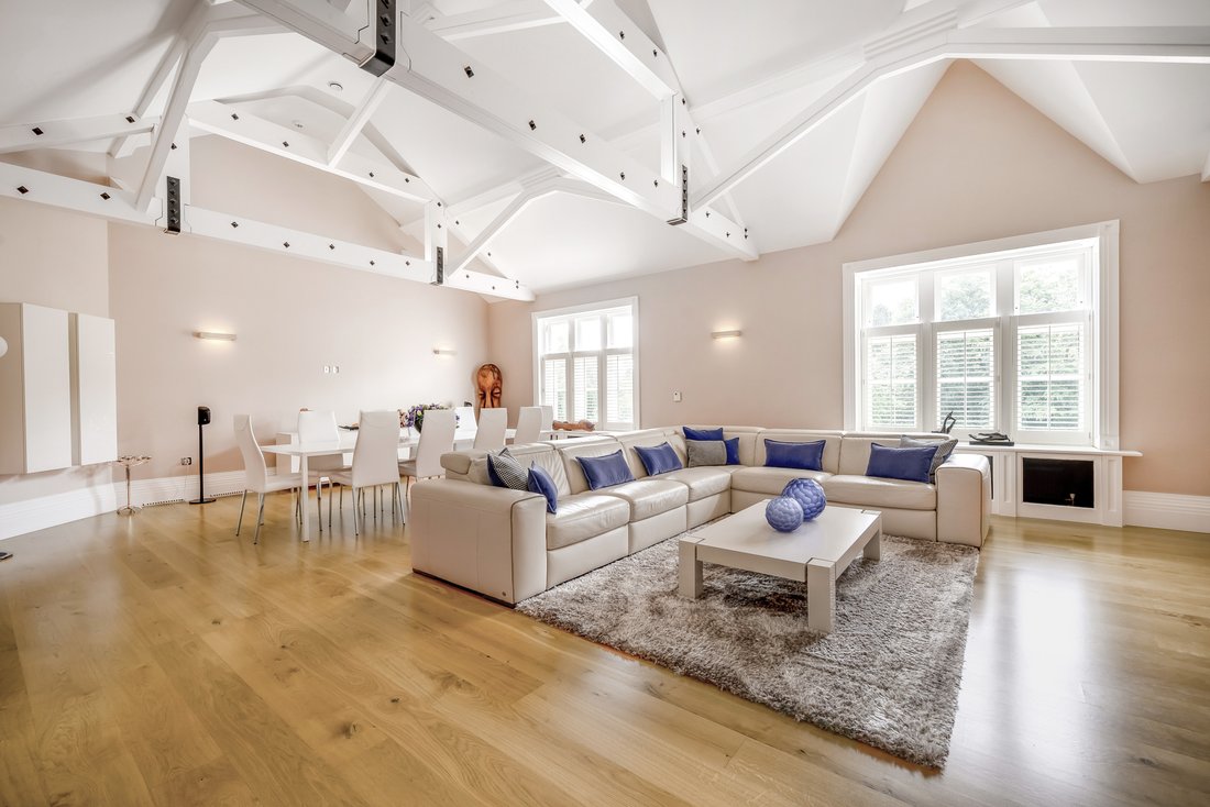 Apartment in Kingswood, Reigate and Banstead, England 4 - 14418311