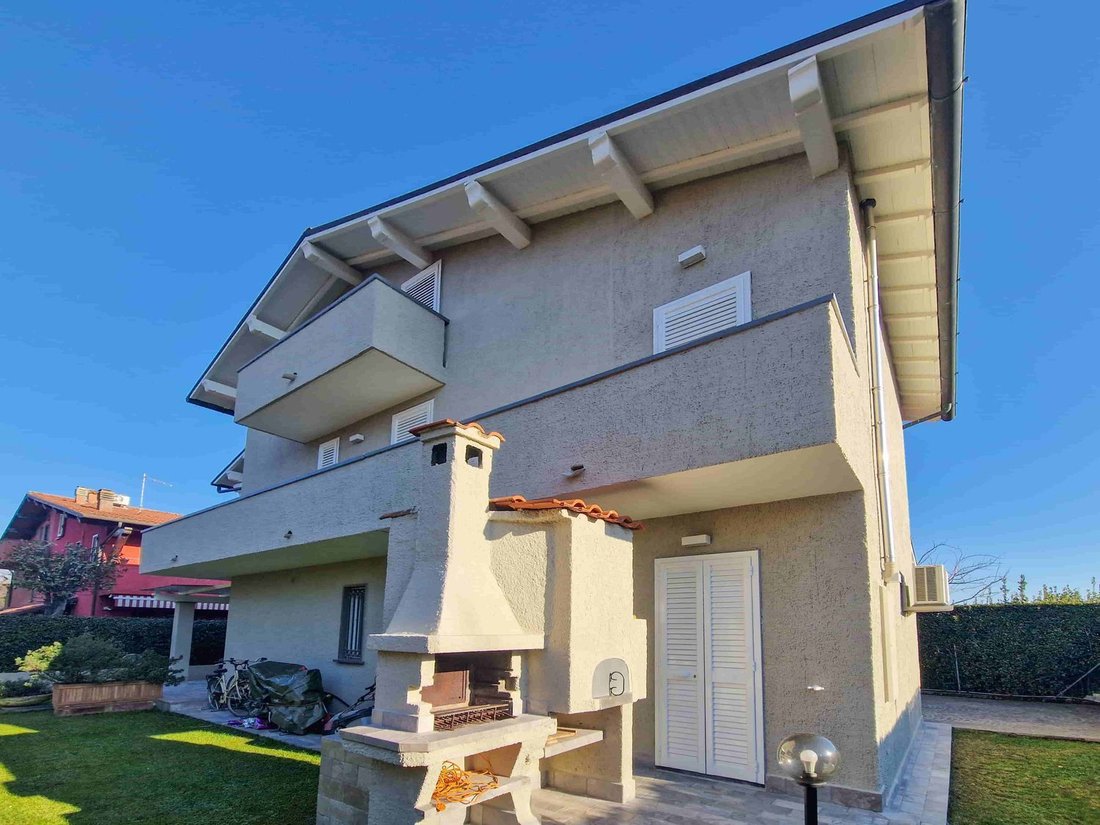 House in Center, Forte dei Marmi, Tuscany 3 - 12507896