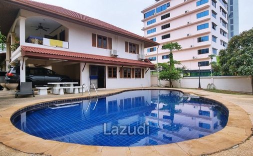 Villa in Pattaya City, Chon Buri, Thailand 1