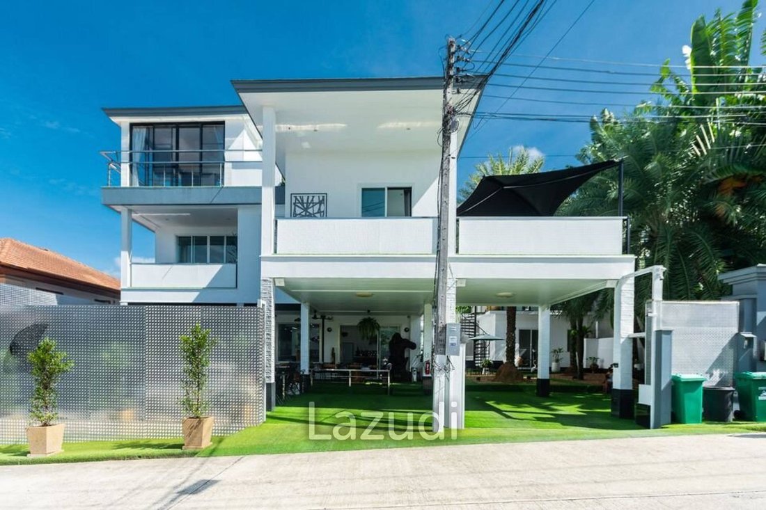 Villa in Rawai, Phuket, Thailand 1 - 14420035