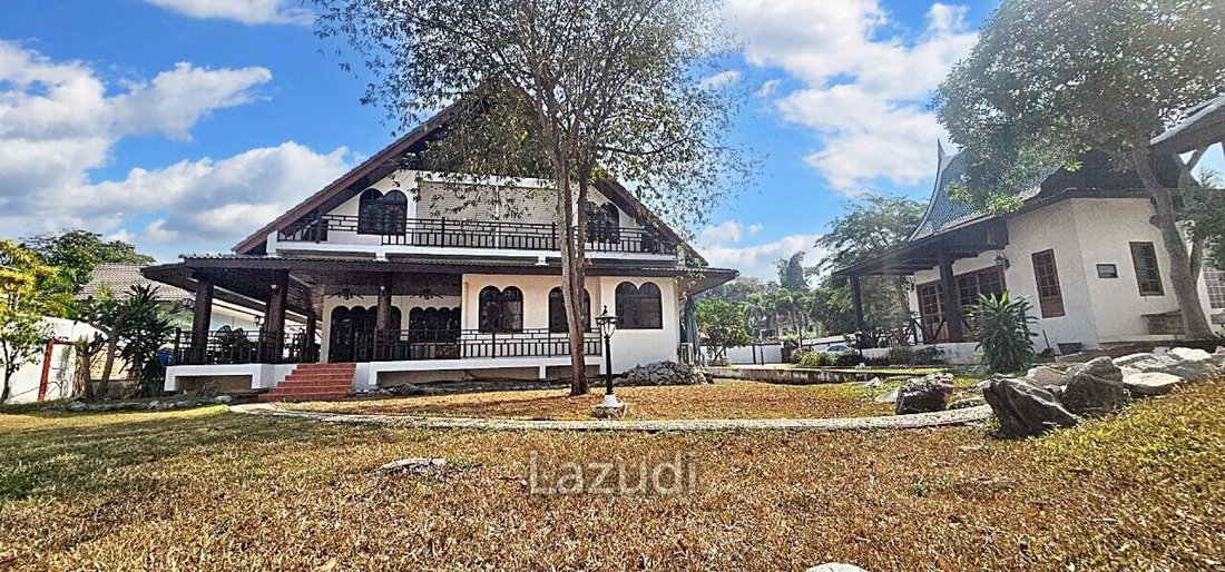 Villa in Pong, Chon Buri, Thailand 2 - 14420002