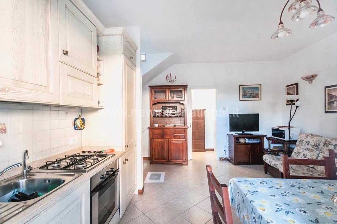 House in Vittoria Apuana, Forte dei Marmi, Tuscany 5 - 12508053