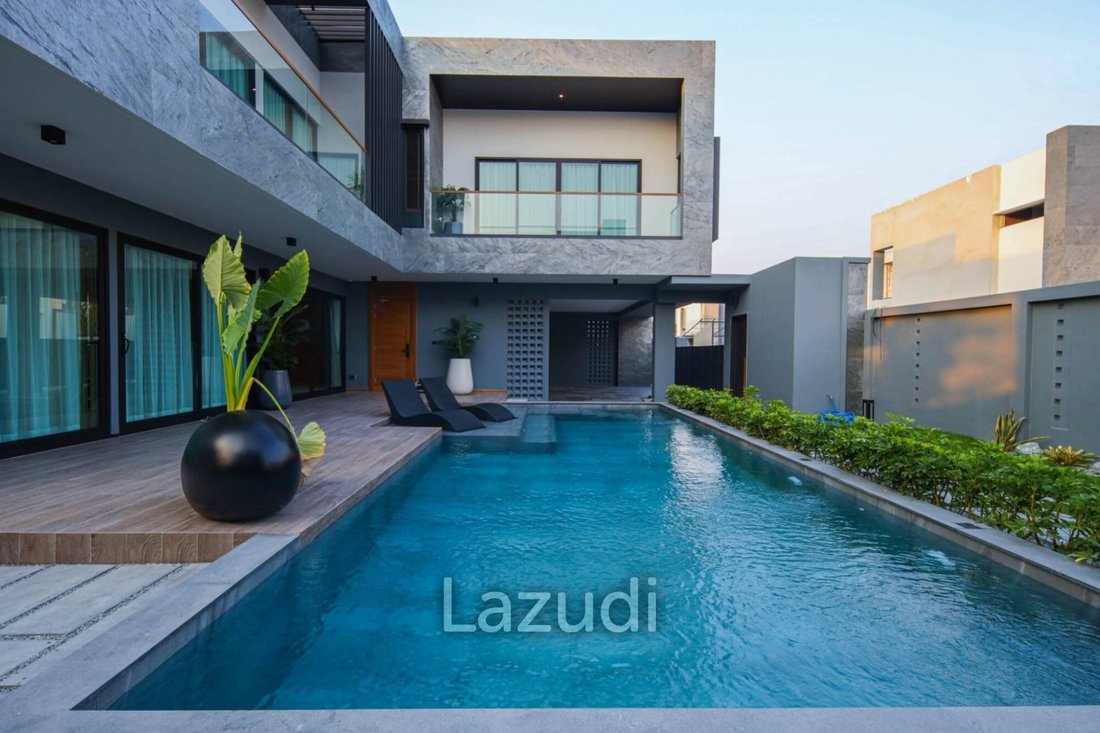 Villa in Pattaya City, Chon Buri, Thailand 2 - 14419911