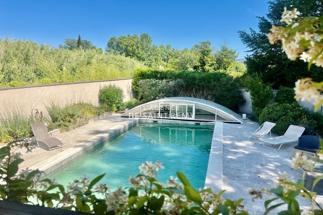 Villa in Saint-Rémy-de-Provence, Provence-Alpes-Côte d'Azur, France 2 - 14417685