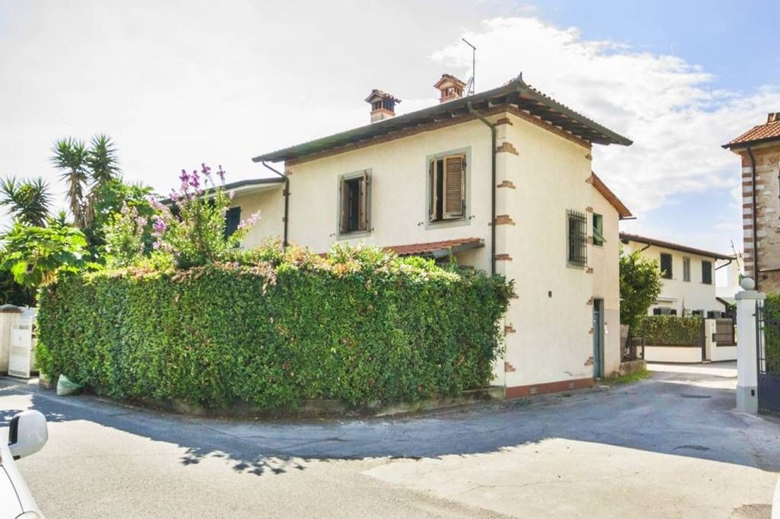 House in Center, Forte dei Marmi, Tuscany 1 - 14156240