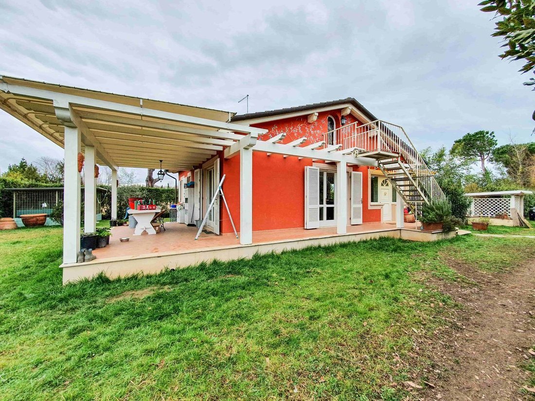 House in Fiumetto, Pietrasanta, Italy 4 - 12268405