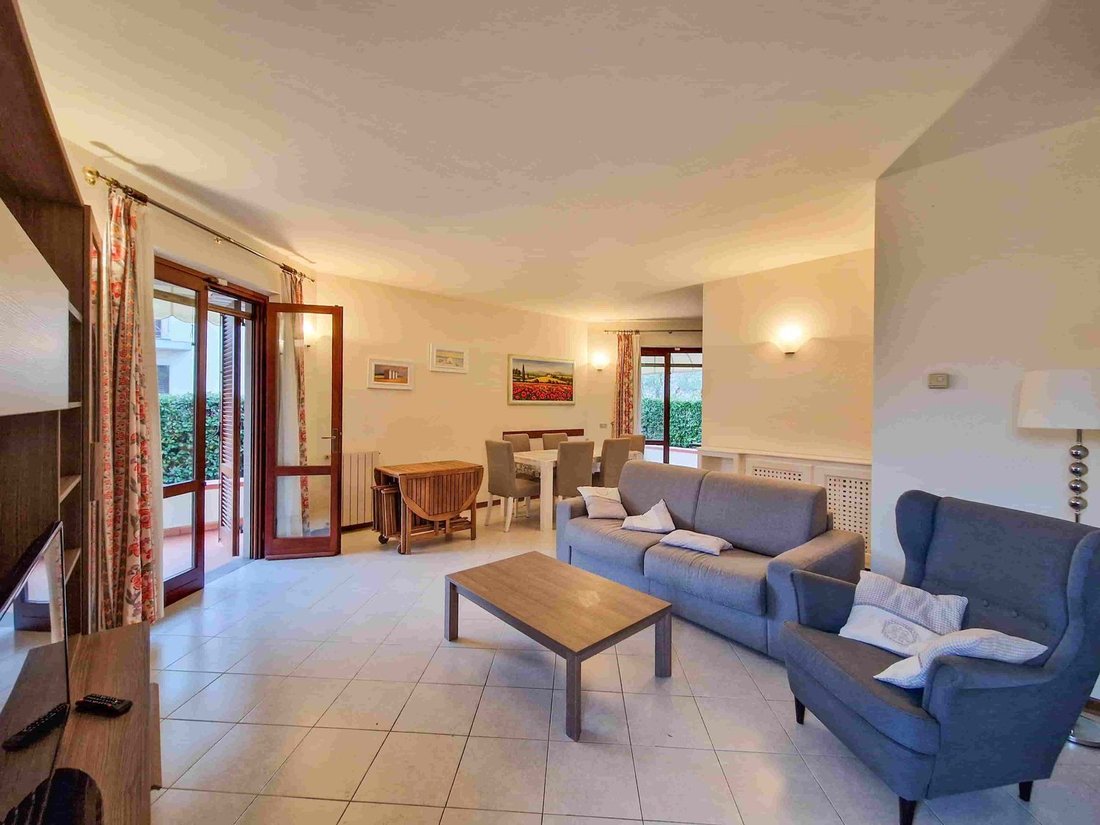 House in Tonfano, Pietrasanta, Italy 4 - 12982742