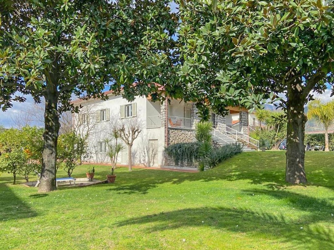 Apartment in Seravezza, Tuscany, Italy 2 - 14222509