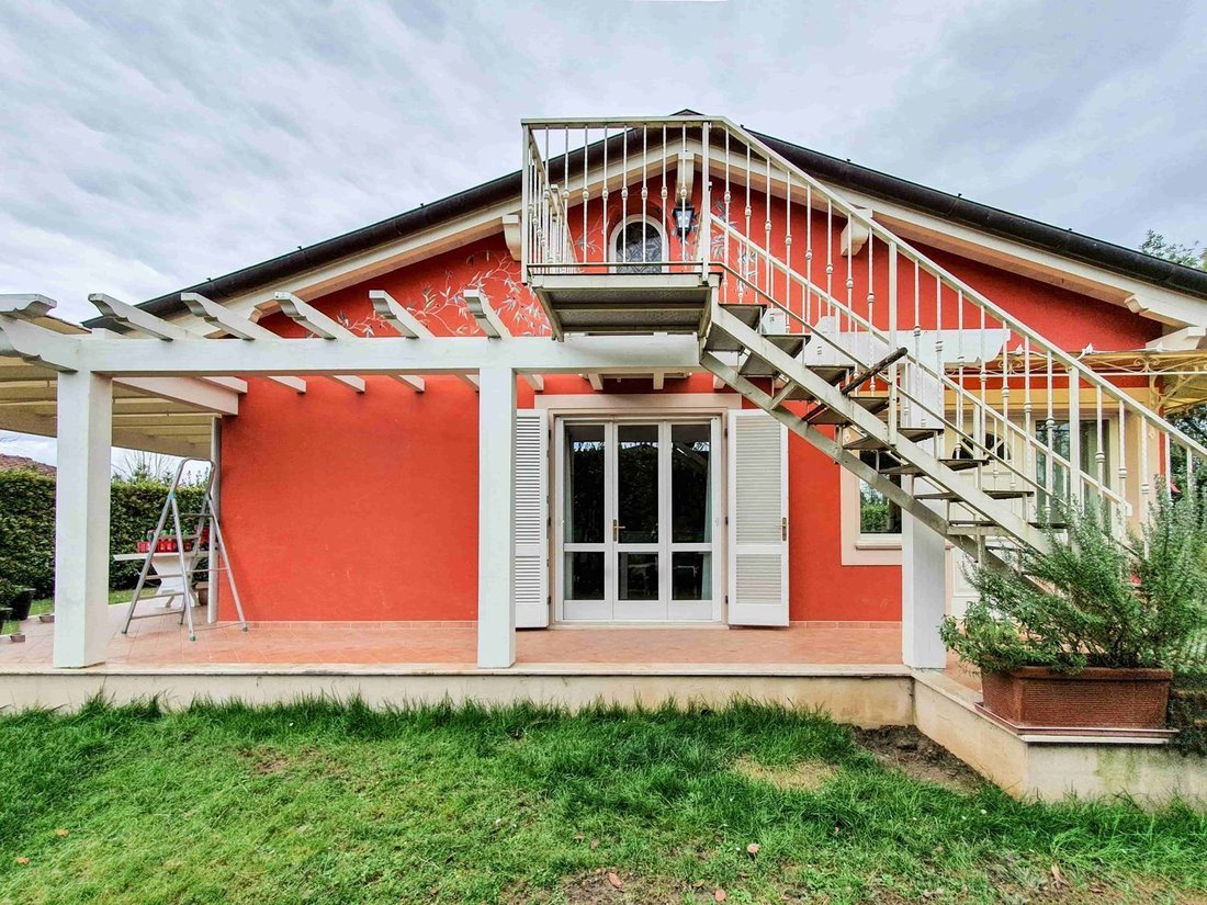 House in Fiumetto, Pietrasanta, Italy 3 - 12268405