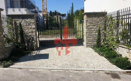 Townhouse in Two Roads - San Gaggio, Florence, Italy 1