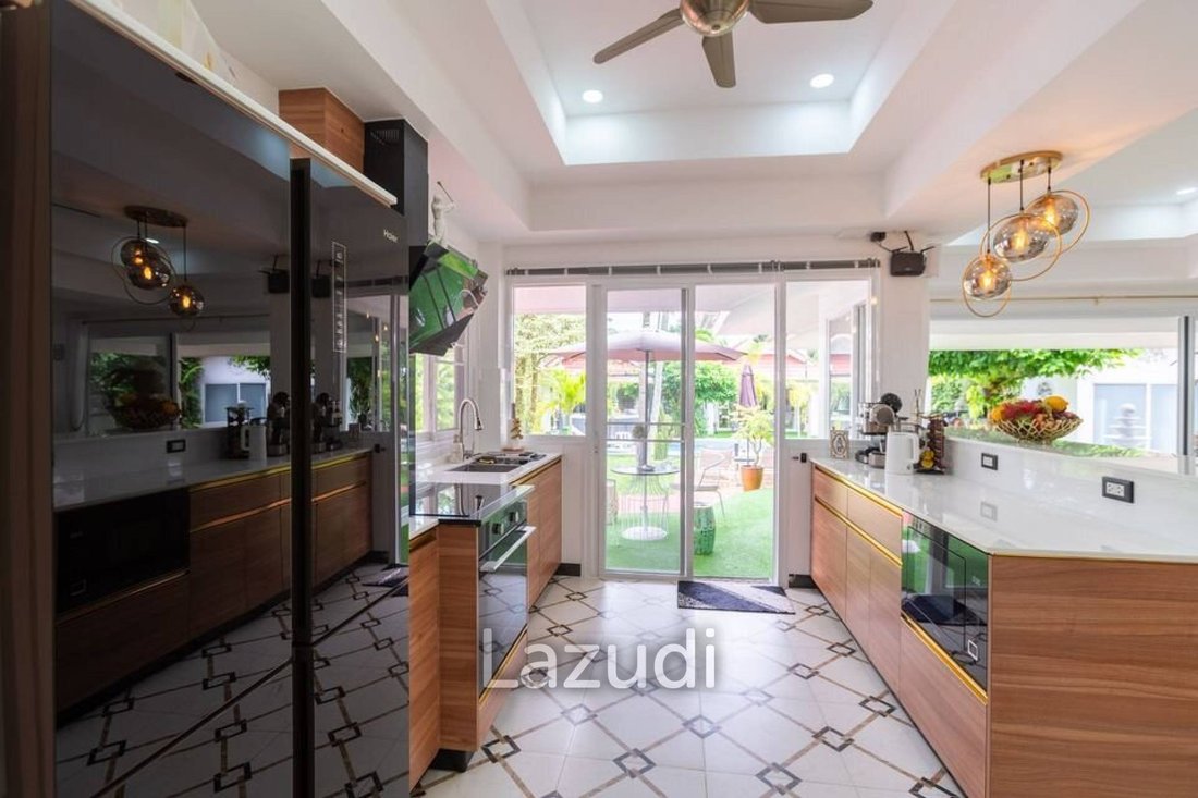 Villa in Rawai, Phuket, Thailand 4 - 14420026