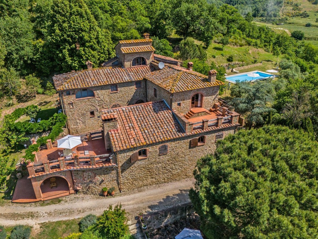 Casa en Sinalunga, Toscana, Italia 1 - 14419407