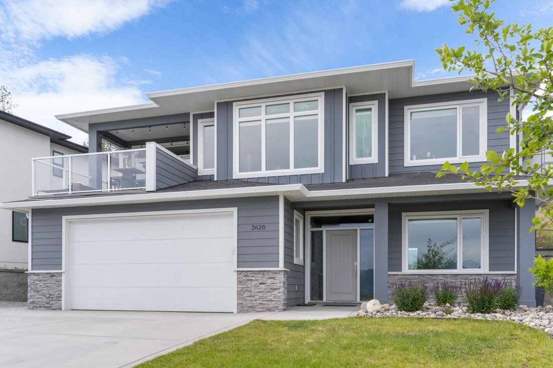 House in West Kelowna, British Columbia, Canada 1 - 14418492