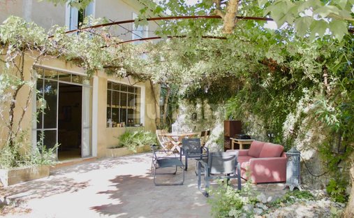 House in Valaurie, Auvergne-Rhône-Alpes, France 1