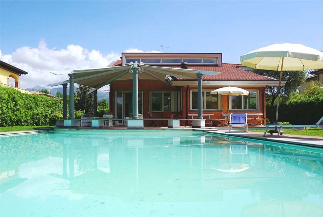 House in Center, Forte dei Marmi, Tuscany 1 - 12268239