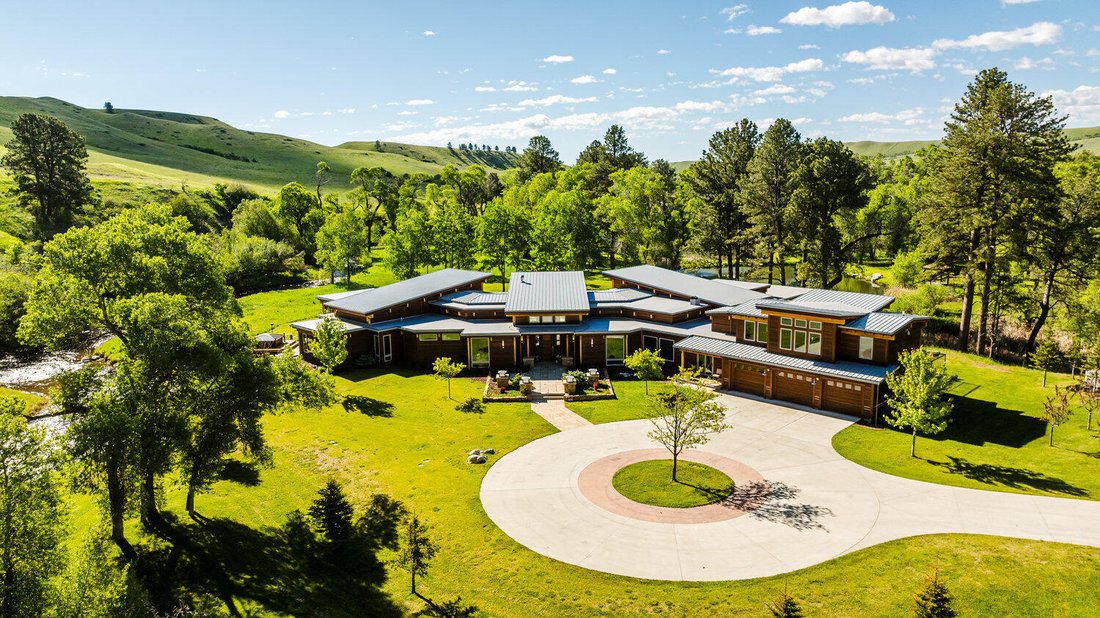 7 Bedrooms Single Family Detached In Story, Wyoming, United States For