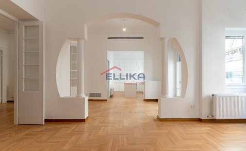 Apartment in Sunoikia Kolonakiou, 1st District of Athens, Athens 1