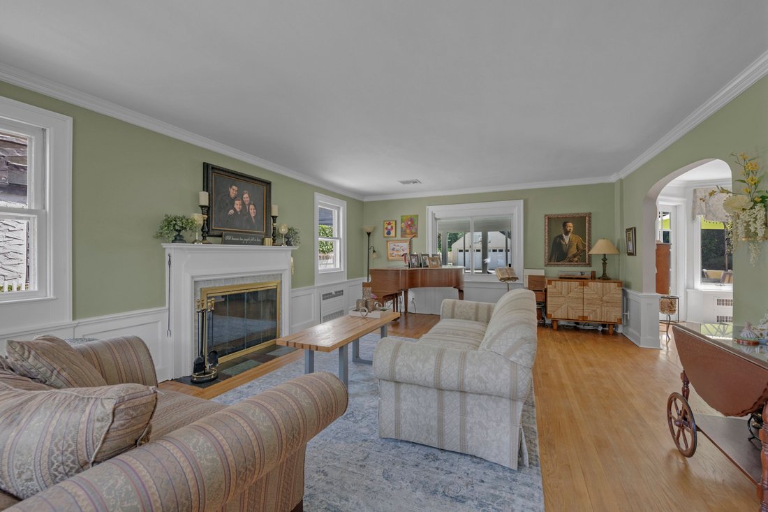 House in Rockville Centre, New York, United States 5 - 14420409