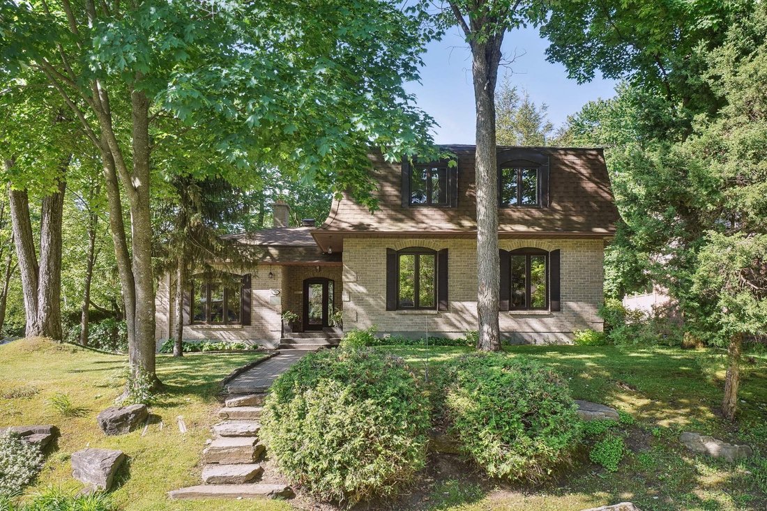 Lorraine, Quebec In Lorraine, Quebec, Canada For Sale (14422342)