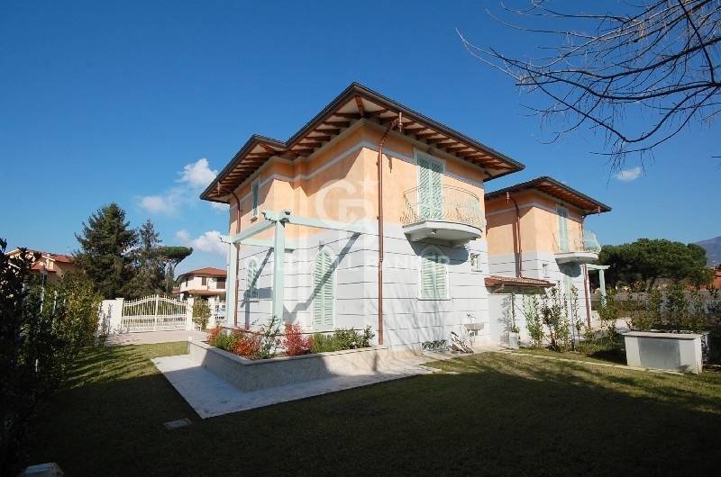 Villa in Tonfano, Pietrasanta, Italien 1 - 14423300