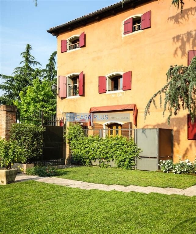 Villa in Bassano del Grappa, Veneto, Italy 3 - 14423496