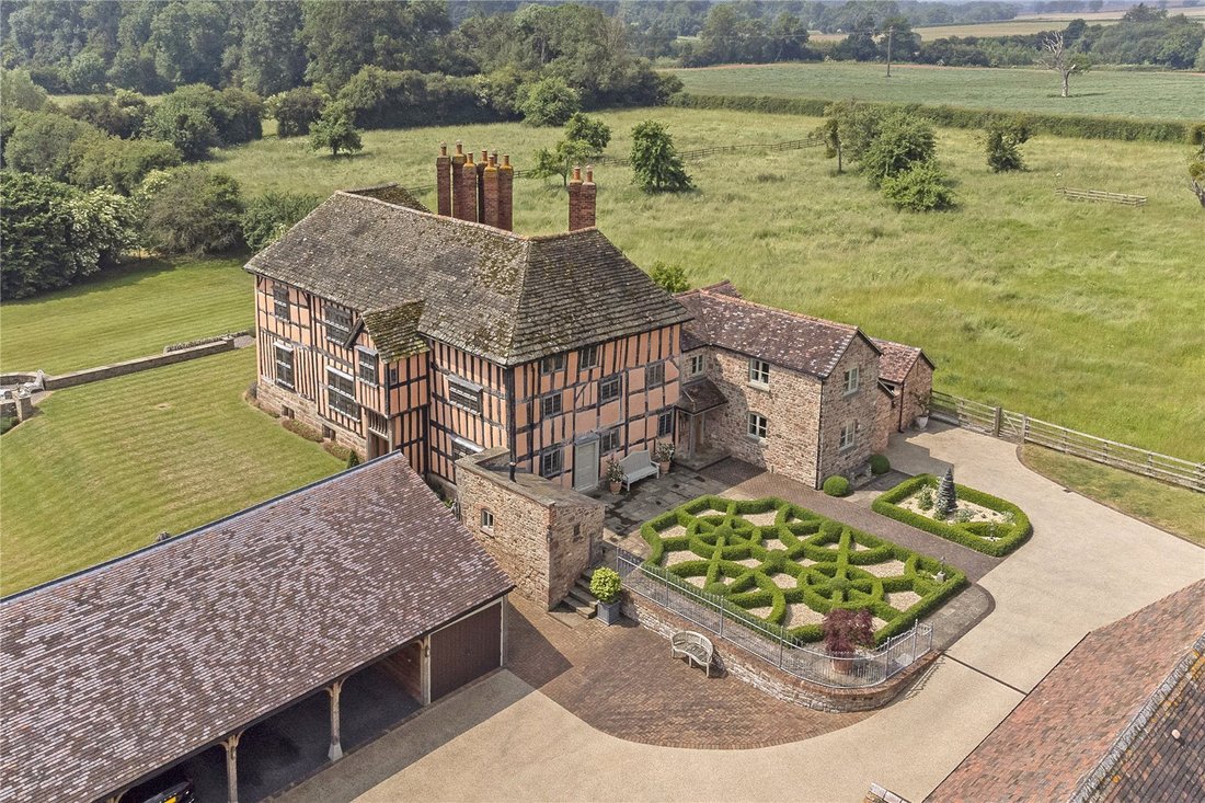 House in Shakesfield, Dymock, England 2 - 14421247