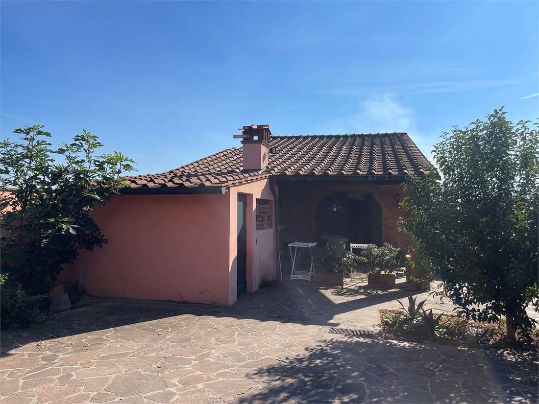 Villa in Camigliano, Capannori, Tuscany 4 - 14422592