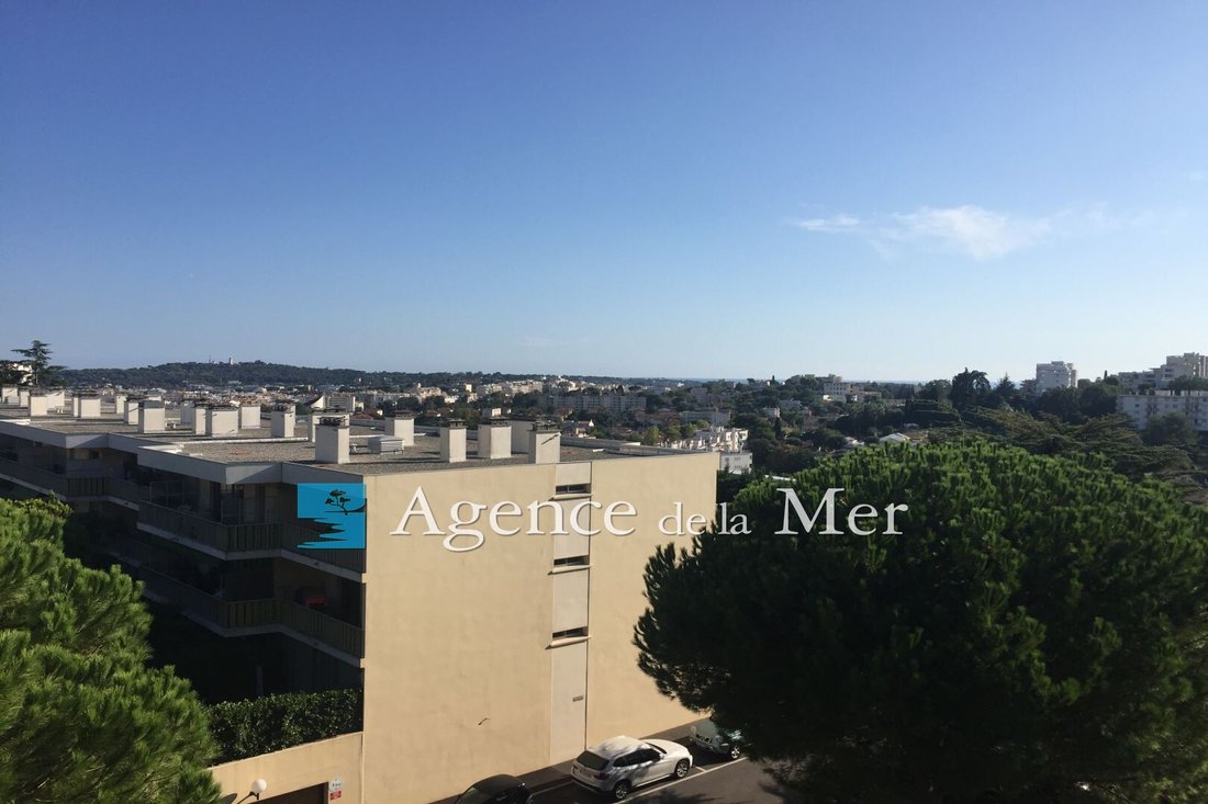 Apartment in Les Cougoulins-Rastines, Antibes, France 4 - 14421079