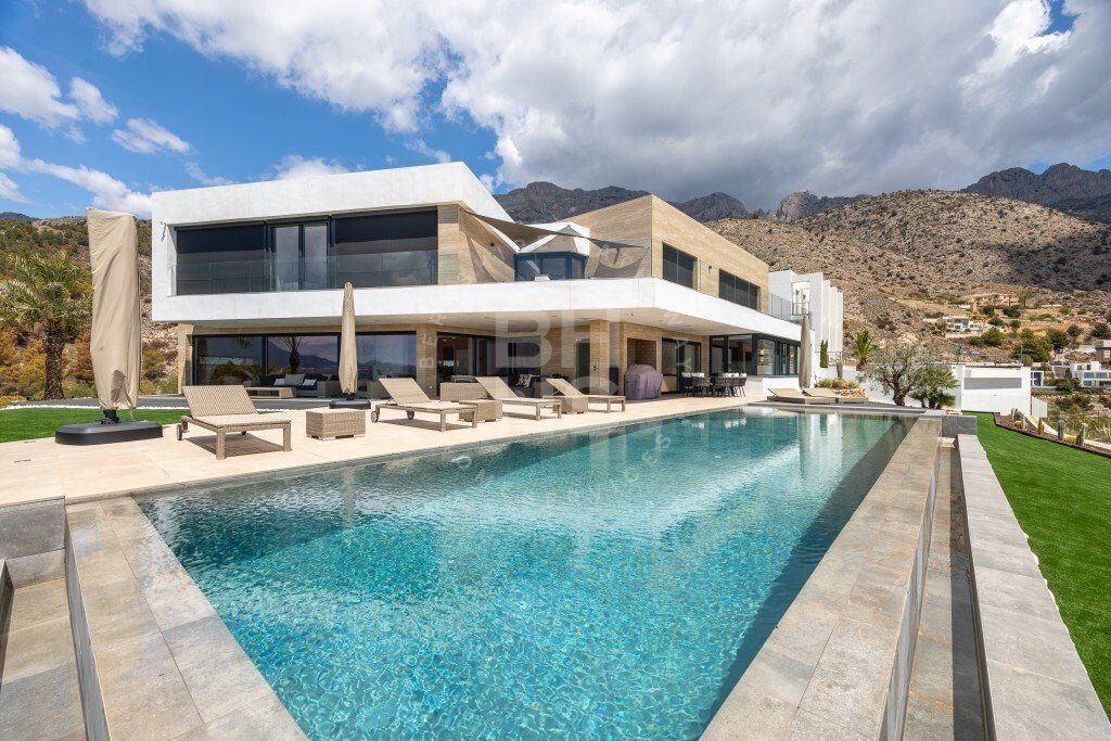 Villa in Altea, Valencian Community, Spain 1 - 14420975