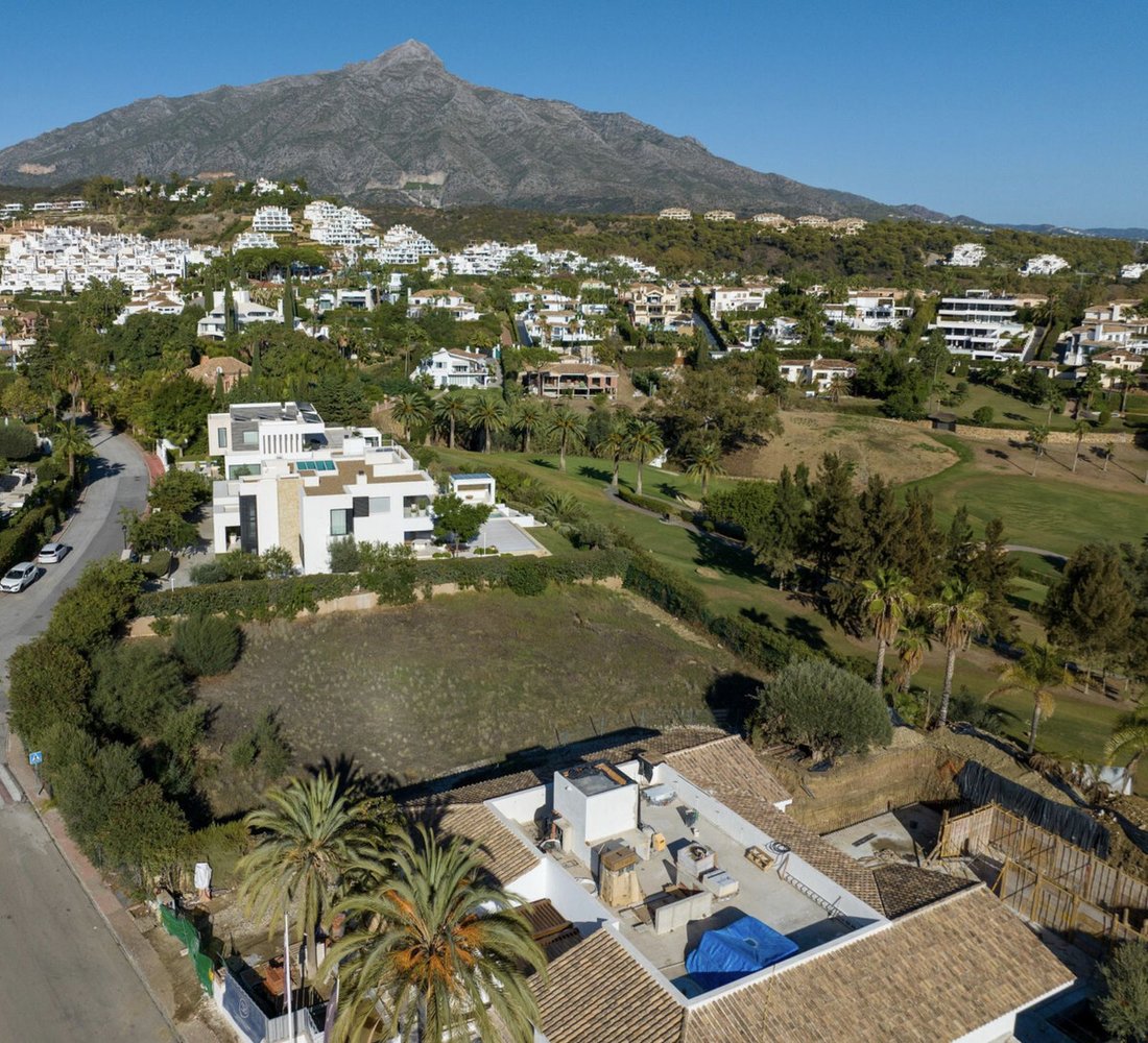 Land in Puerto Banus, Marbella, Spain 2 - 14421976