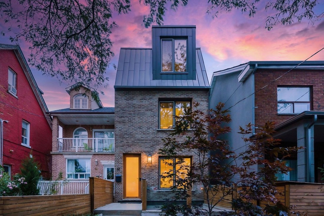 House in Toronto, Ontario, Canada 1 - 14420513
