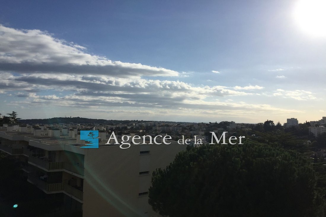 Apartment in Les Cougoulins-Rastines, Antibes, France 2 - 14421079
