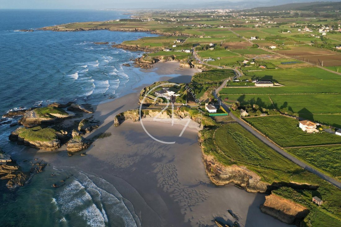 House in A Devesa, Ribadeo, Spain 1 - 14423889