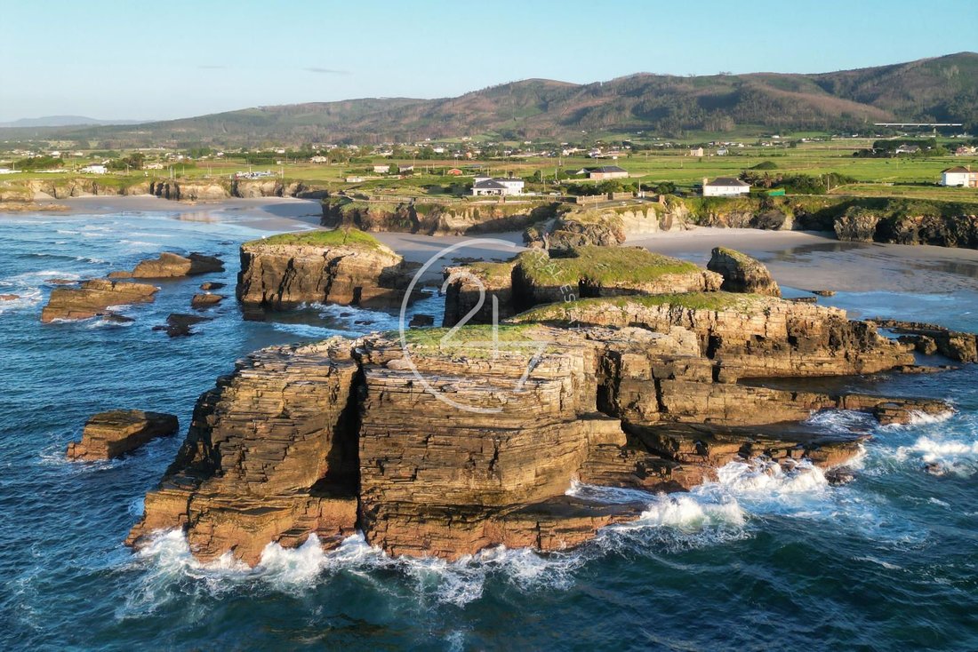 House in A Devesa, Ribadeo, Spain 3 - 14423889