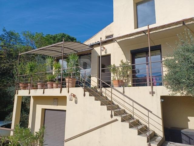 House in Camplanier, Nimes, France 2 - 14428021