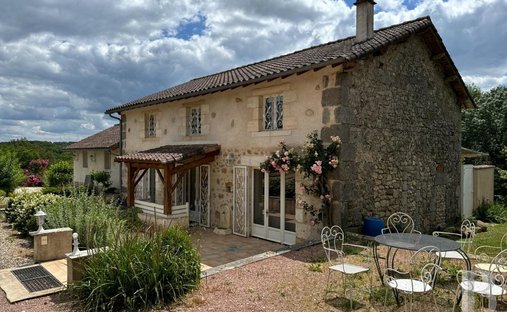 Castle for Sale in Nontron, Nouvelle-Aquitaine, France